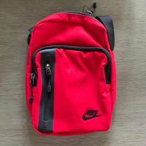 NWT! Nike Sportswear NSW Tech Cross-body bag